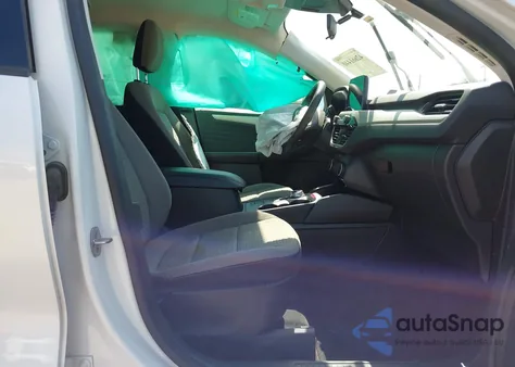 2022 Ford Escape Se z USA, uszkodzony, nr VIN 1FMCU9G65NUA60965